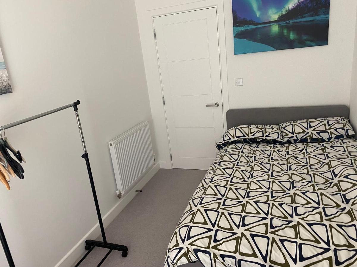 Small Double Room To Rent Newhaven Bagian luar foto