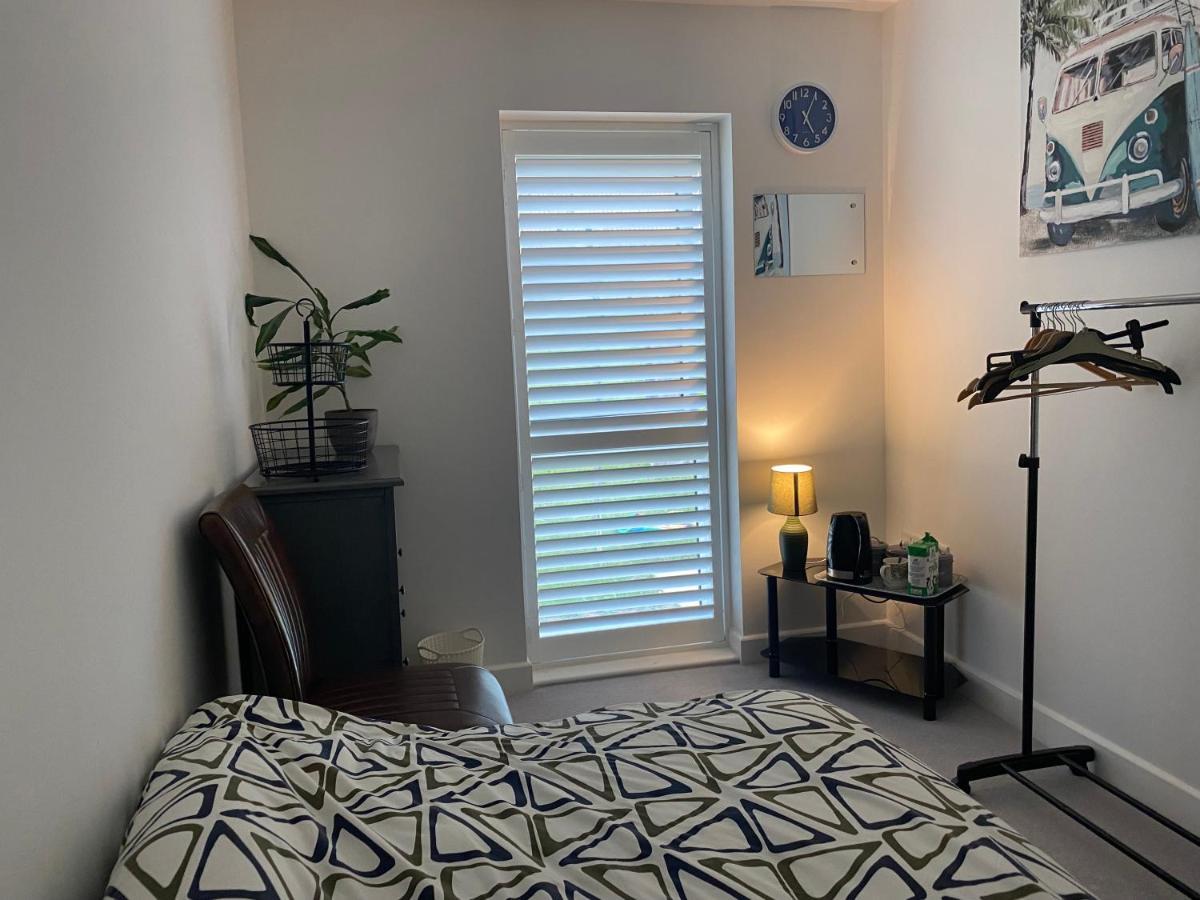 Small Double Room To Rent Newhaven Bagian luar foto