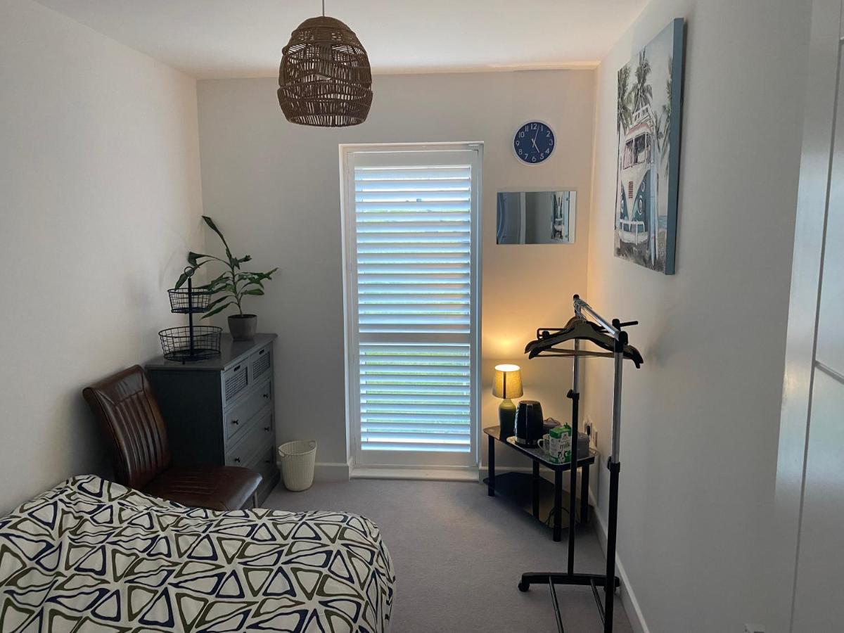 Small Double Room To Rent Newhaven Bagian luar foto