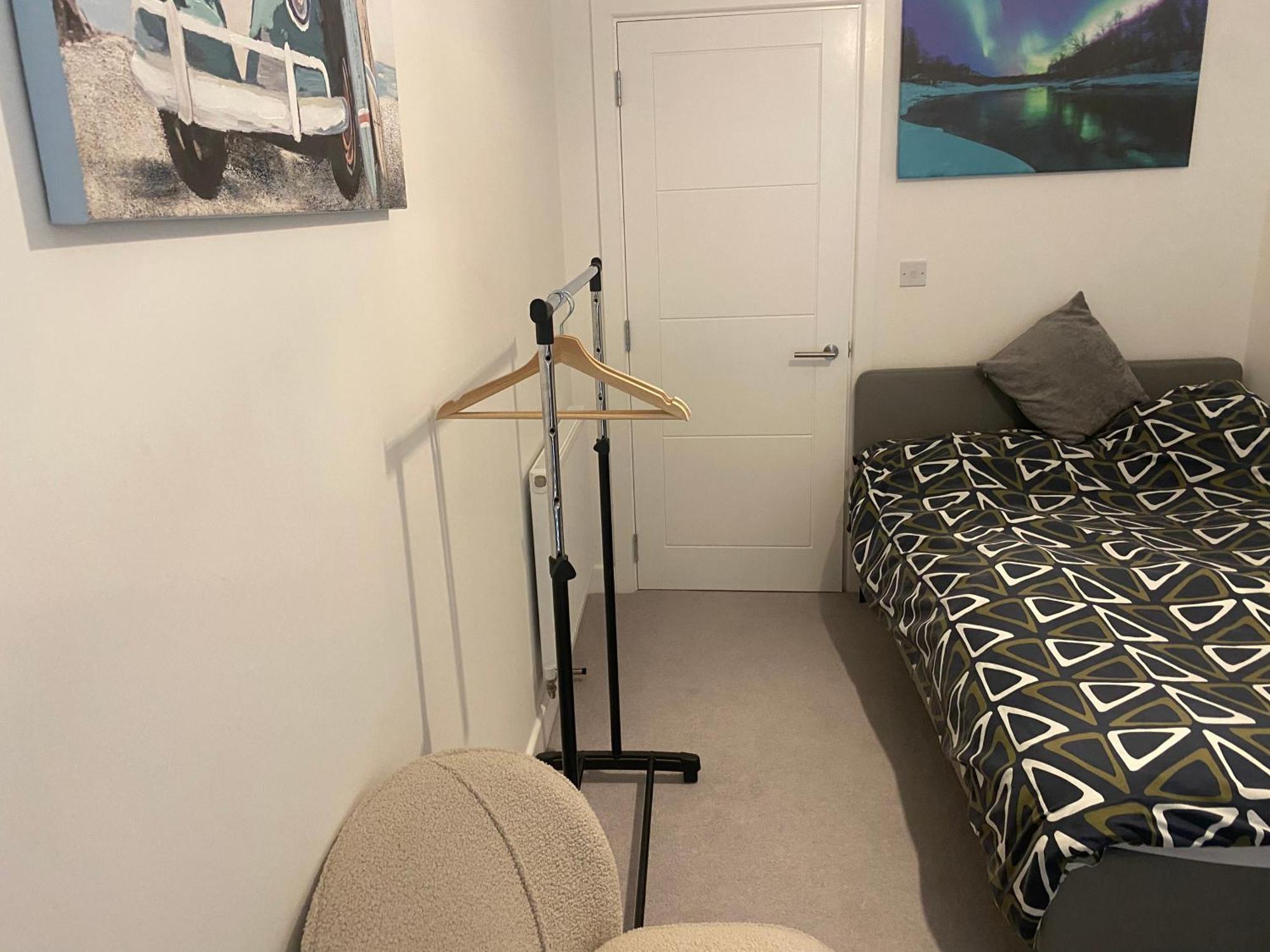 Small Double Room To Rent Newhaven Bagian luar foto