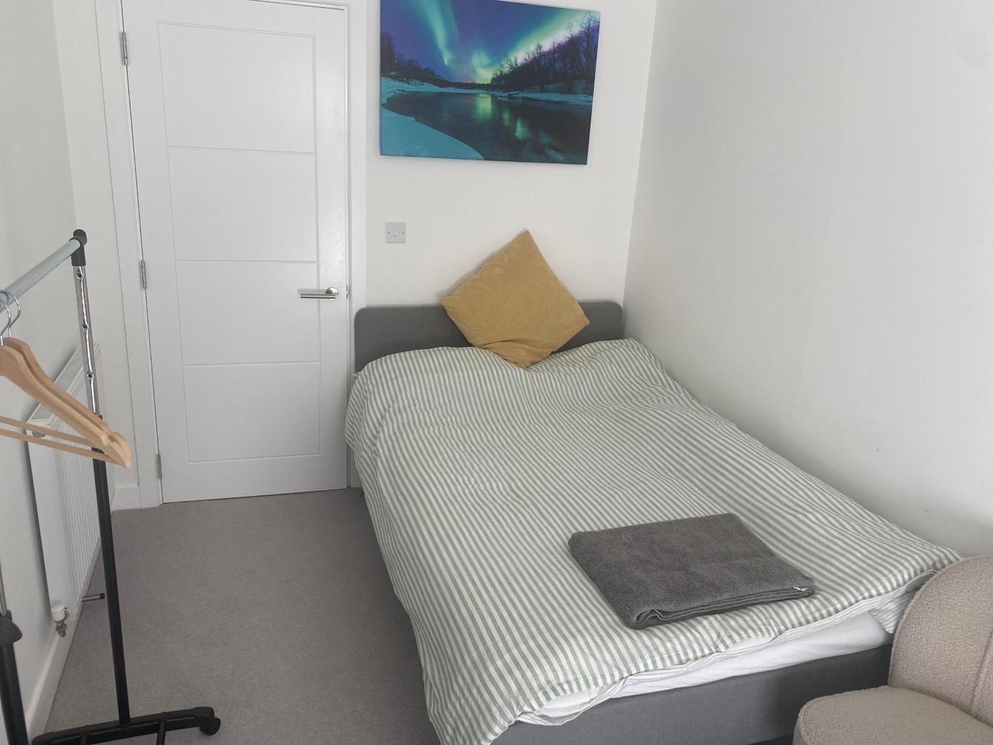 Small Double Room To Rent Newhaven Bagian luar foto